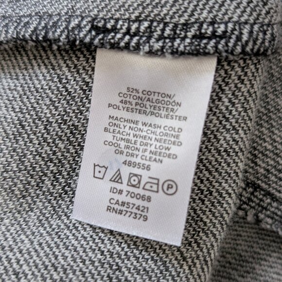 ANN TAYLOR Grey V-Neck Flared Hem Sweater Women's Size M - Picture 4 of 4